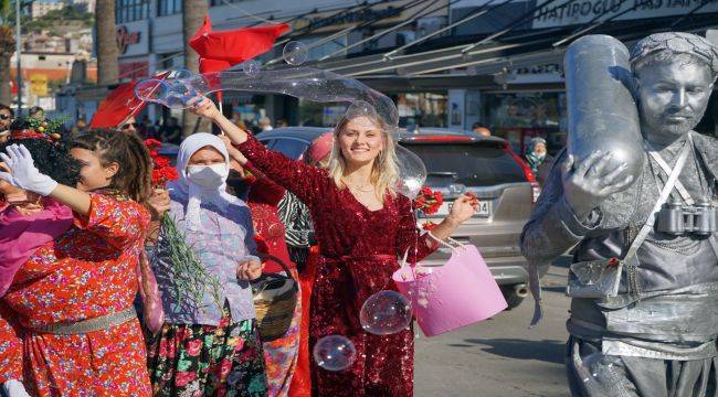 Zeytin Hasat Festivali'nde Renkli Anlar Yaşandı