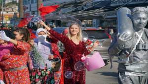 Zeytin Hasat Festivali'nde Renkli Anlar Yaşandı