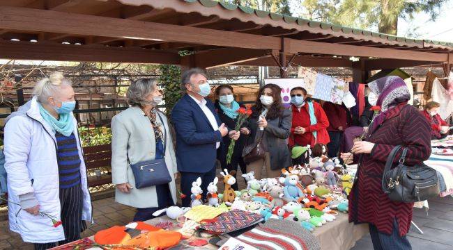 Bornova'da Yeni Yıl Hediyelik Eşya Günleri Başlıyor