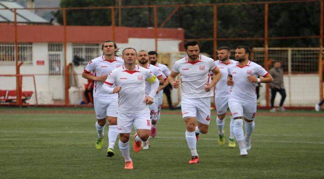 Ayvalık Gücü Belediyespor Şampiyonluğa İlerliyor