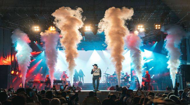 Alaçatı Ot Festivali’nde Kenan Doğulu Rüzgarı