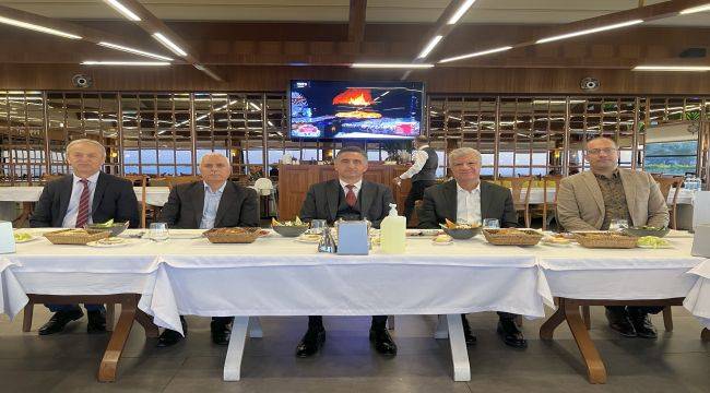 Narlıdere'de Din Adamları ile iftar