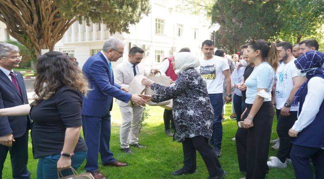 Rektör Budak EÜ Personeli ile bayramlaştı