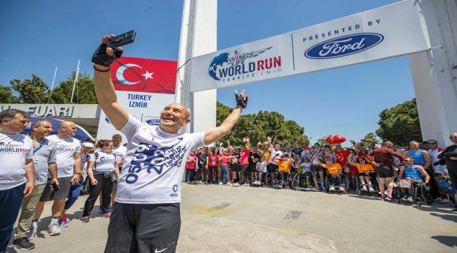 Başkan Soyer’den tekerlekli sandalye ile farkındalık