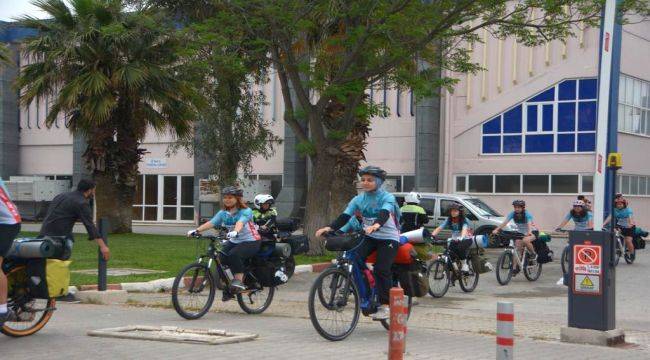 EBİT’li gençler Çanakkale Şehitleri için pedal çevirecek