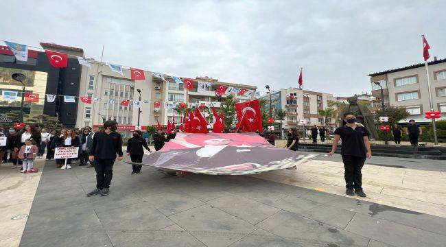 “Sizler geleceğimizin teminatısınız”