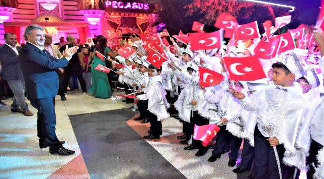 Bornova’da 250 çocuğa toplu sünnet