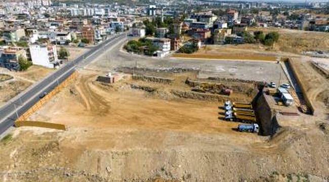 İzmir Büyükşehir Belediyesi'nden bir günde iki tören