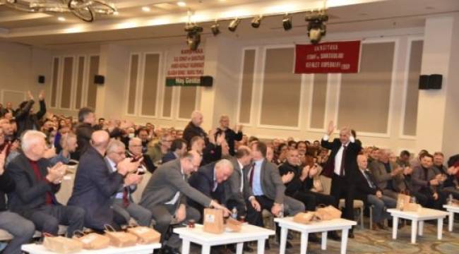 Ahmet Erdağlılar, Karşıyaka Esnaf Kefalet'e yeniden başkan seçildi
