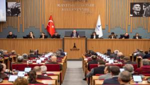 CHP ve İYİ Partili meclis üyeleri huzur haklarını depremzedelere bağışladı