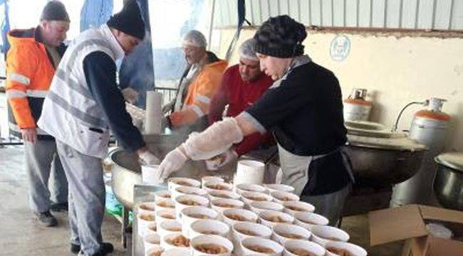  İzmir’den Deprem bölgesine yardımlar devam ediyor
