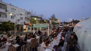 Başkan Oran iftar sonrasında vatandaşlarla bir araya geliyor