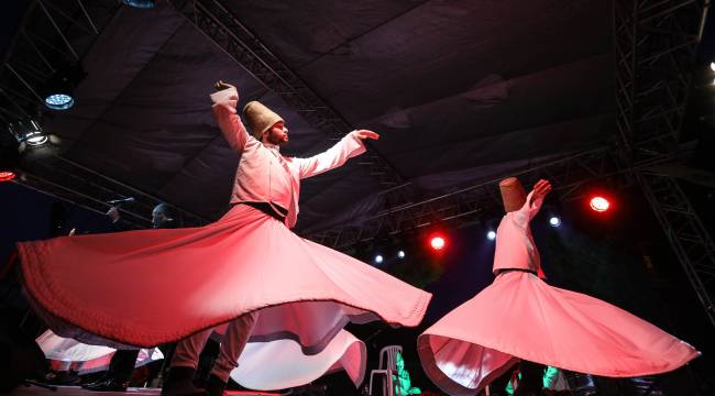 Buca’da ilk iftar sofrası Mevlana Tesisleri’nde kuruldu