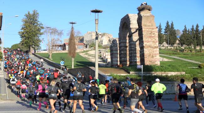 Sporculardan deprem bölgesine anlamlı bağış