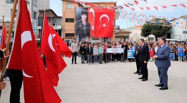 Kınık’ta 23 Nisan Ulusal Egemenlik ve Çocuk Bayramı Coşkusu