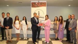 Azerbaycanlı Yöneticiler İzmir İl Milli Eğitim Müdürünü Ziyaret Etti