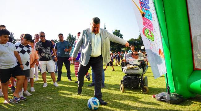 Çeşme Belediyespor Yaz Spor Okulları büyük bir coşkuyla başladı