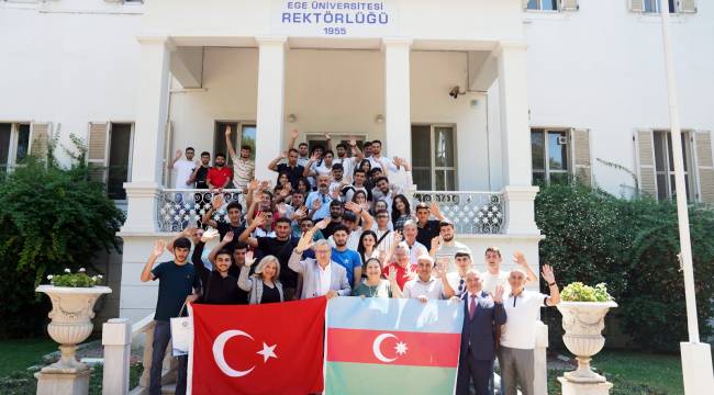 Azerbaycanlı gençlerden Ege Üniversitesinin model programına yoğun ilgi