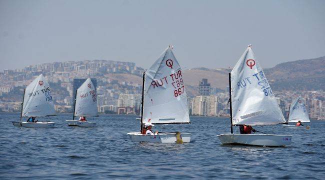 Cumhuriyet'in 100. Yılında İzmir Körfezi Şenlenecek