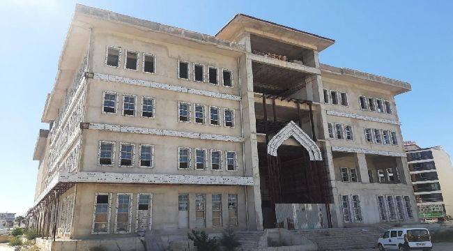 Torbalı'da Belediye Hizmet Binası Yurda Dönüştürülüyor