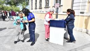 İzmir Büyükşehir Belediyesi zabıta ekipleri bayram öncesi sıkı denetimde