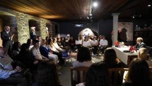 İzmir İl Milli Eğitim Müdürü Dr. Ömer Yahşi gençlerle bir araya geldi