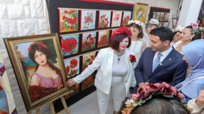 Bayraklı’da El Emekleri Sergilendi