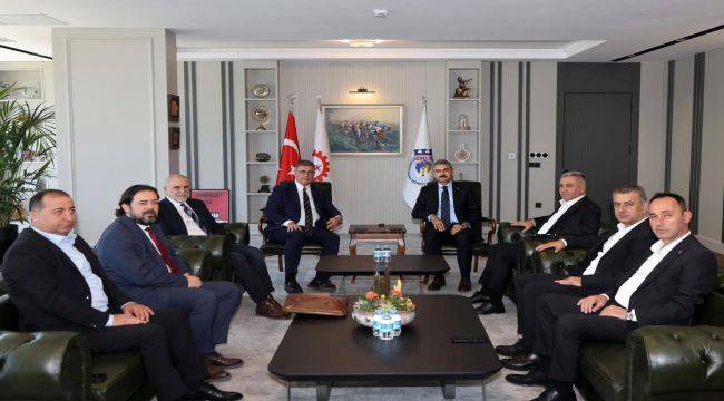 Başkan Tugay'dan Ankara'da Sendikaya Ziyaret