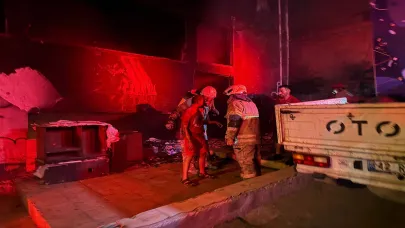 Konak'taki yangında iki kişi kurtarıldı