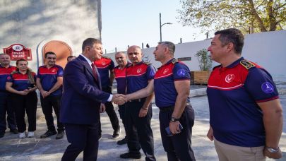 Başkan Tugay İtfaiye Haftası’nda itfaiye personeli ile buluştu