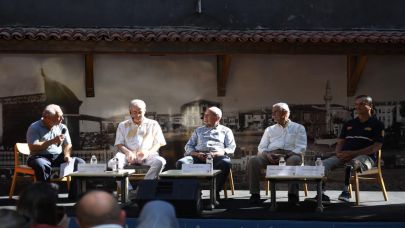 İzmir İtfaiyesi’nin çınarları genç meslektaşları ile buluştu