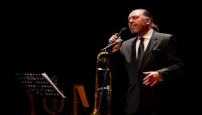 Fatih Erkoç AKM’de konser verecek