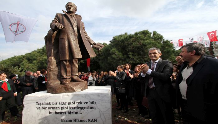 Karşıyaka Nazım Hikmet’i anacak