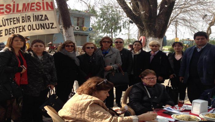 Chp&#039;li Kadınlar Arıkbaşı Halkının Yanında