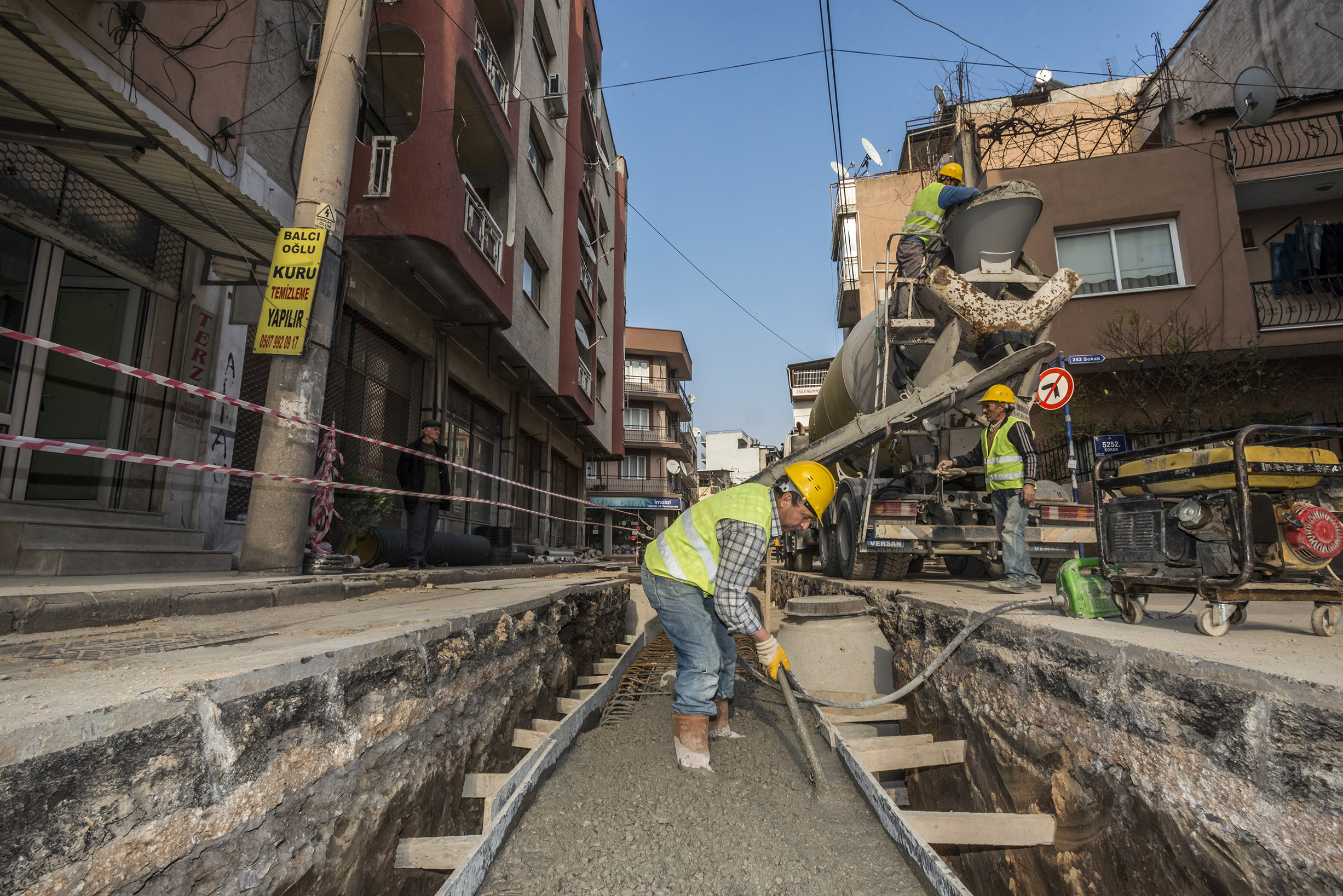 İZSU’dan “taşkın seferberliği”