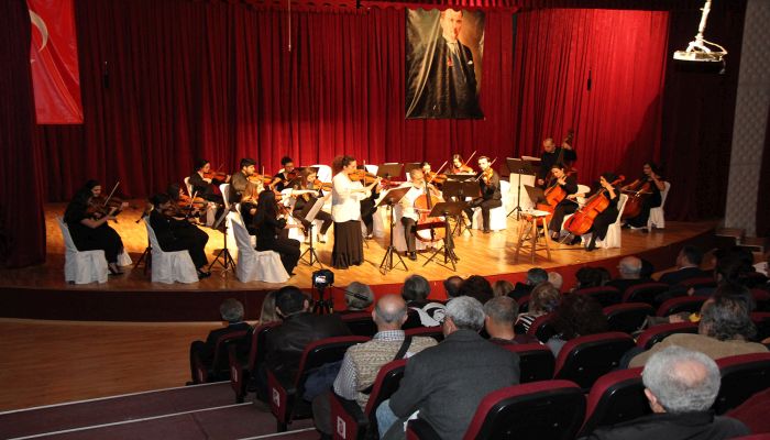 ÇANAKKALE ŞEHİTLERİ URLA’DA ANILDI