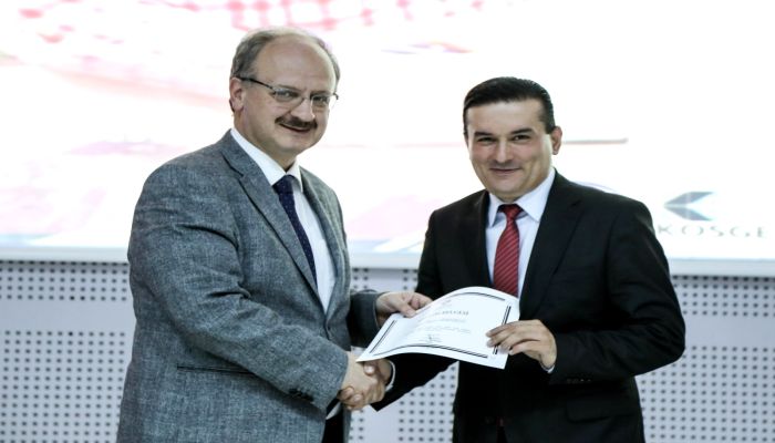 “Geleceğin eğitimli patronları İKÇÜ&#039;den çıkacak”