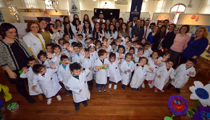 İZELMAN’ın minikleri “bilim insanı” oldu İdolleri Aziz Sancar