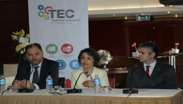 TEC, ÖĞRENCİLERİN GELİŞİMLERİNİ DESTEKLEYEREK İŞ İMKANI YARATIYOR