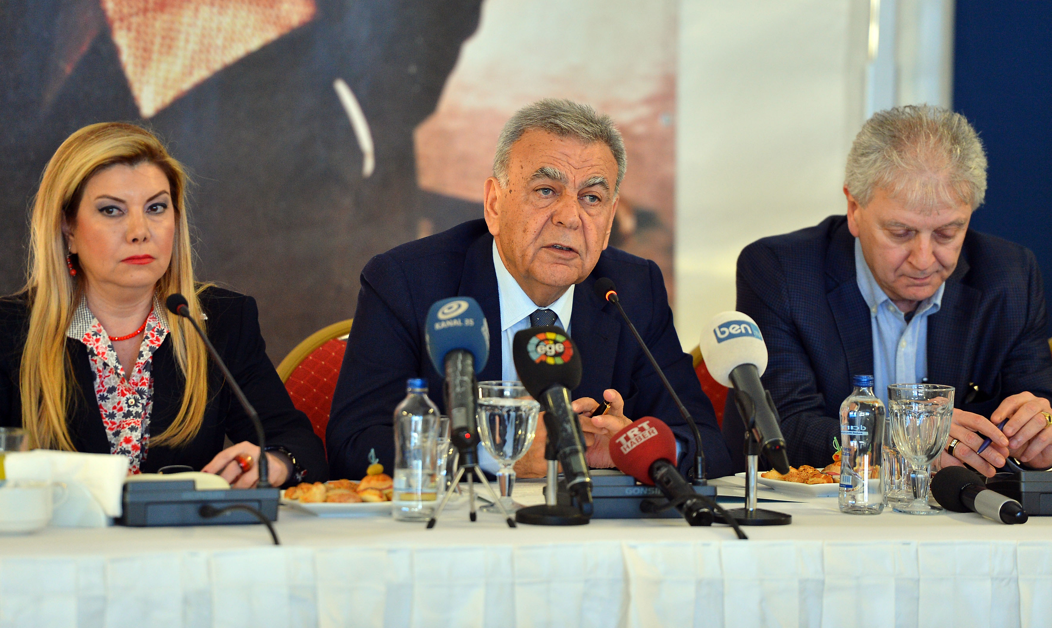 İzmir'in tanıtımı için “3 koldan” taarruz