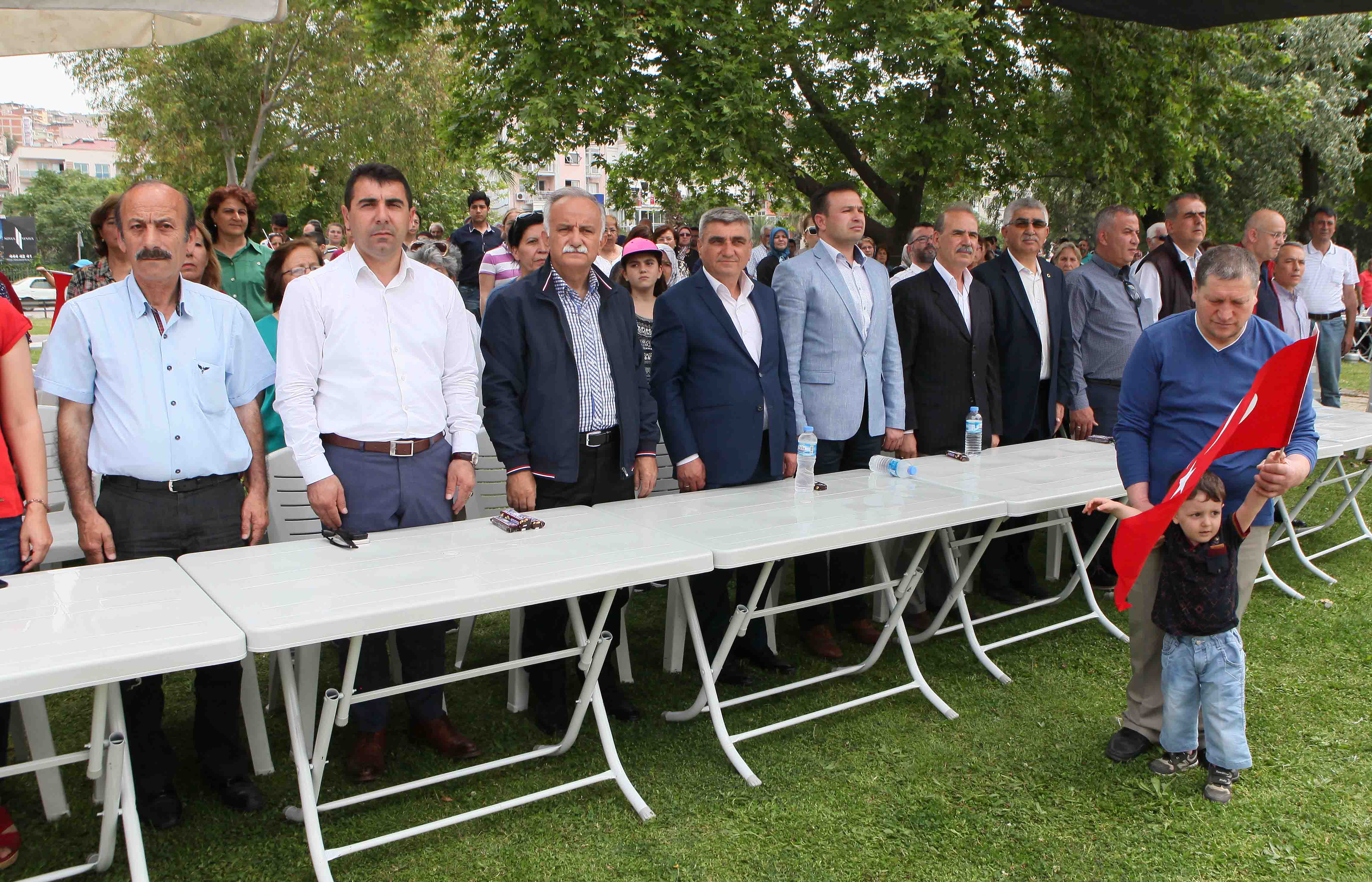 “Bütünlüğümüze saygı duyan herkesi kucaklıyoruz”