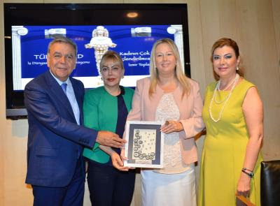 Kadınlara siyaset çağrısı