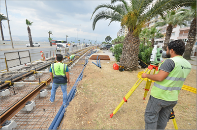 Konak tramvayında bir adım daha