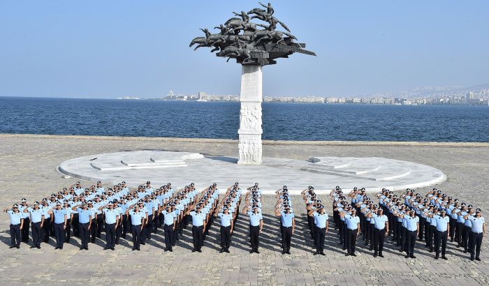 “İzmir’in emrindeyiz”