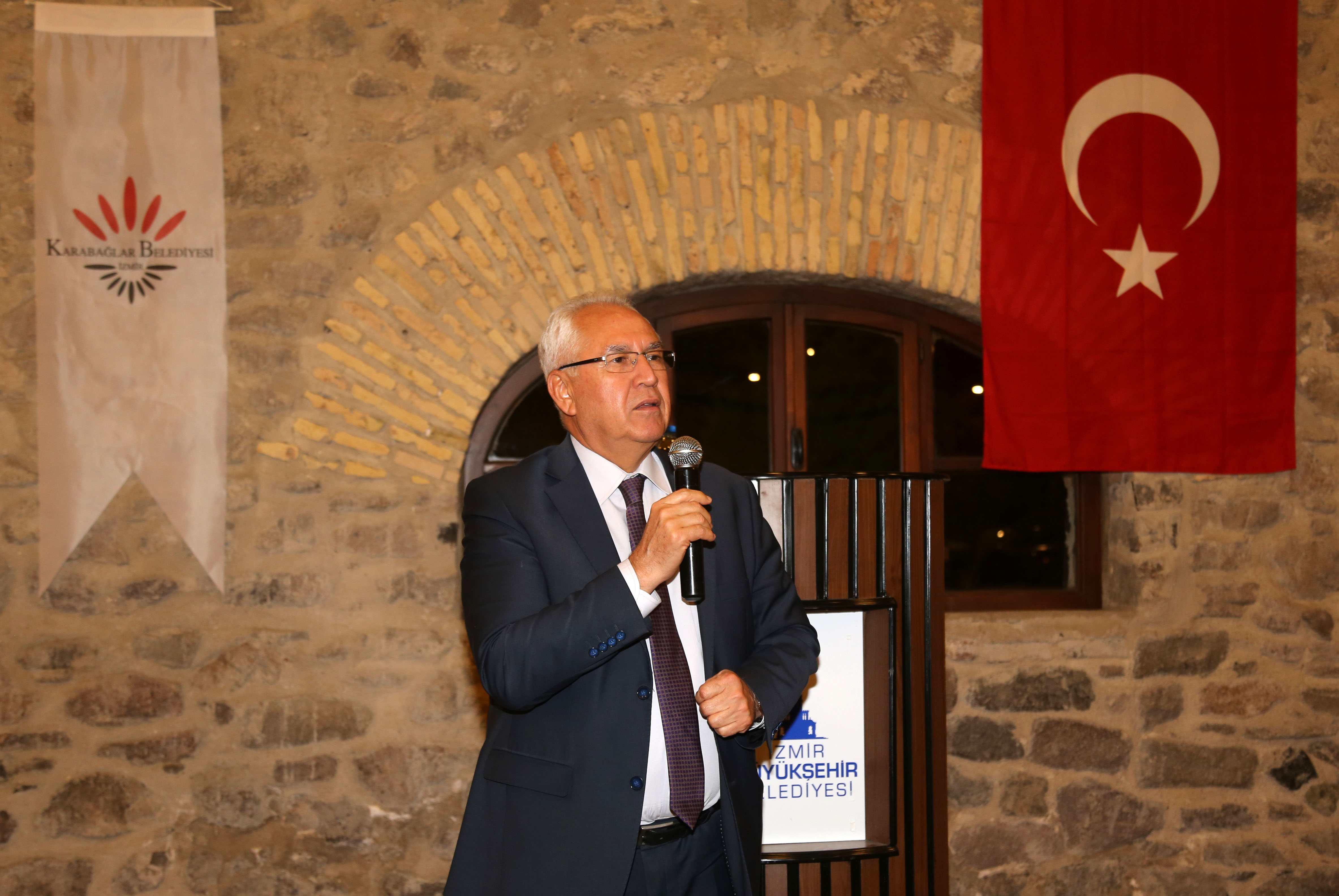 Her şey Karabağlar için