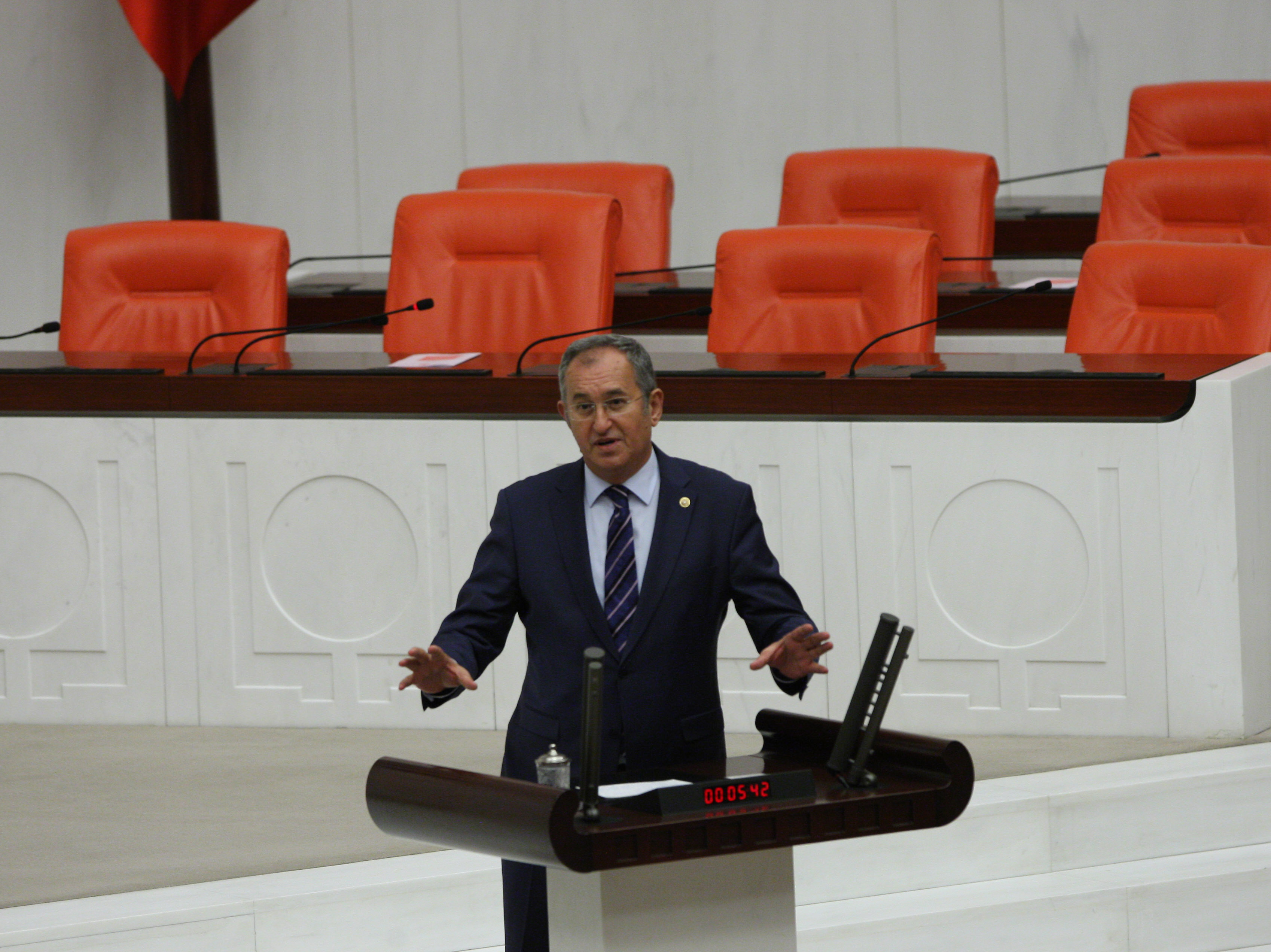 Sertel’den yerel medyayı rahatlatacak öneri