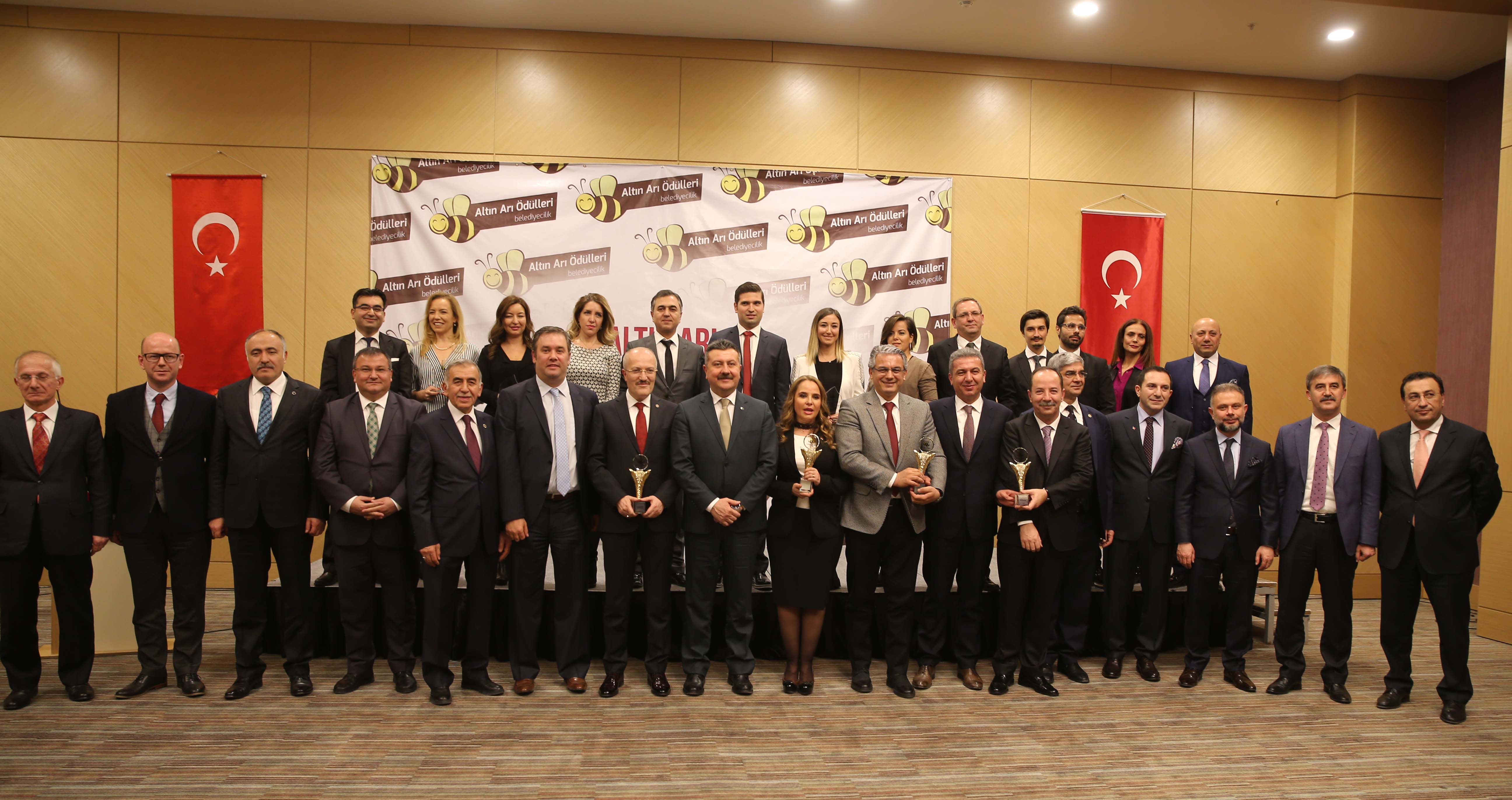 Akpınar'a "En Başarılı Başkan" ödülü
