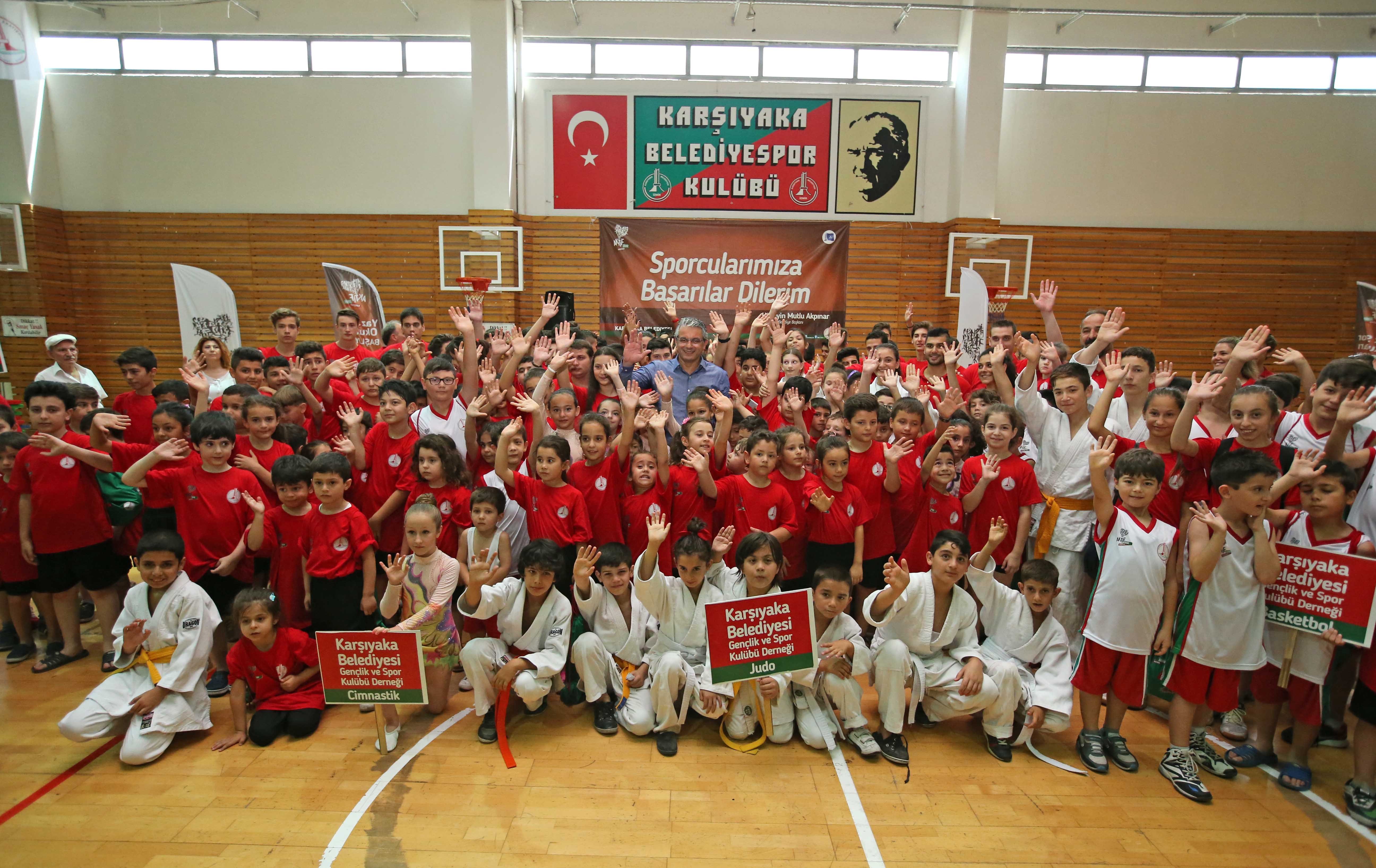 Karşıyaka’da 110 bin kişi spor yaptı