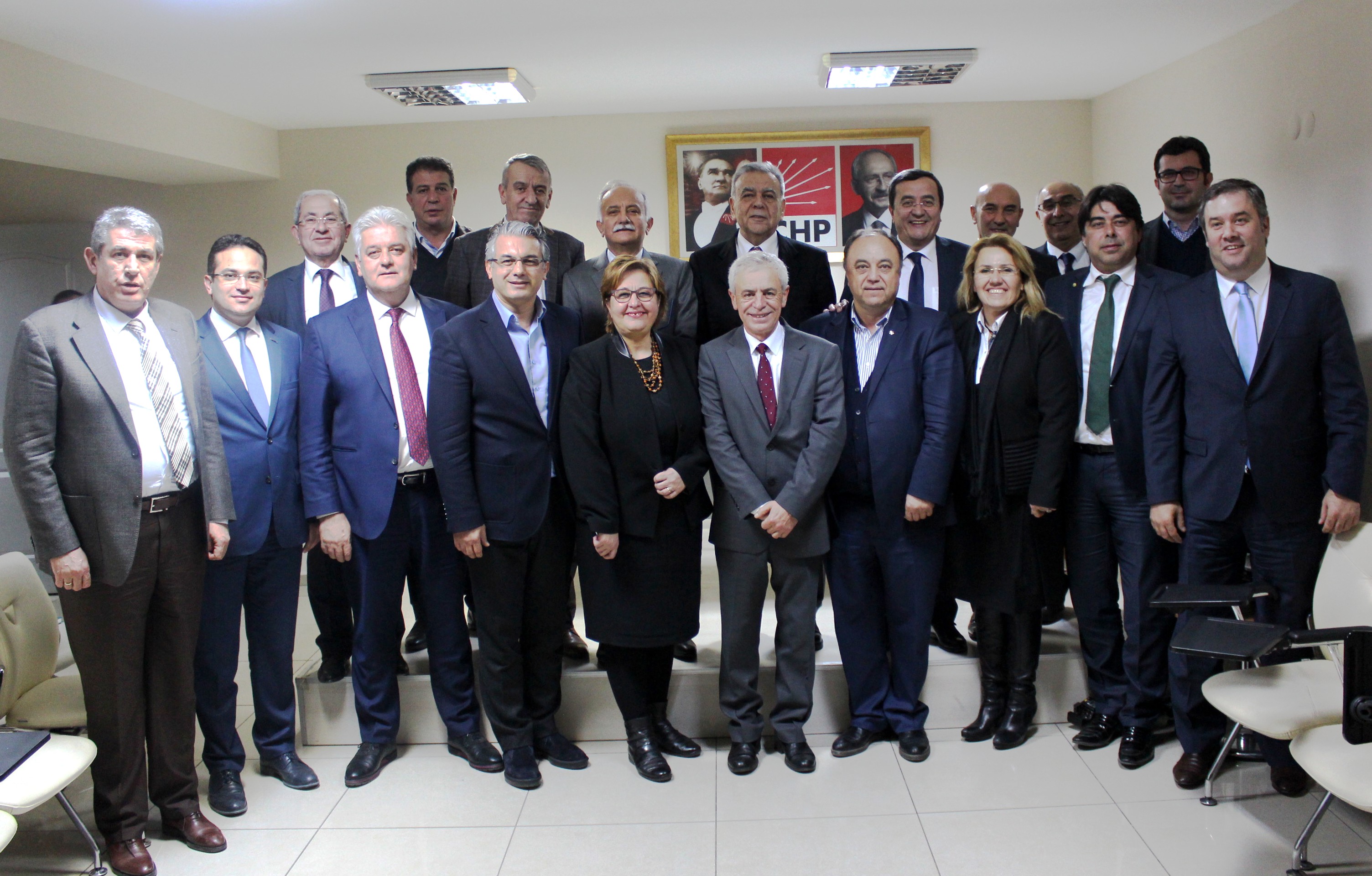 İZMİR'İN BAŞKANLARI "HAYIR" DİYOR