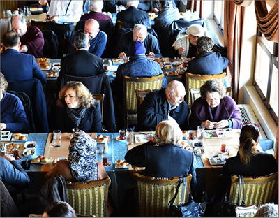 Yalnız değilsiniz!